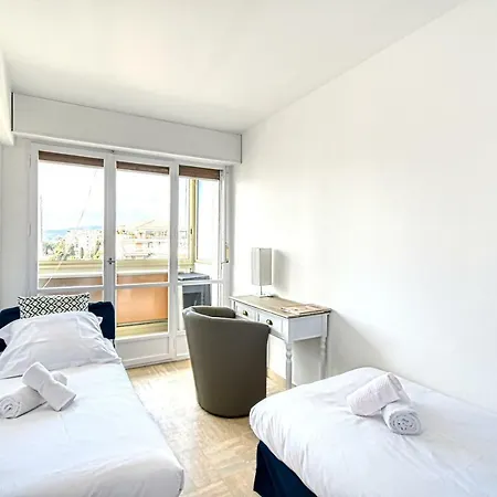 Apartment Palm Beach, Enchanting Sea View And Access *